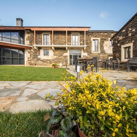 Hotel Rural O Cruce Do Burgo Friol Buitenkant foto